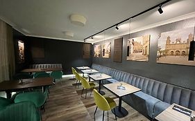 Las Palmas Rooms