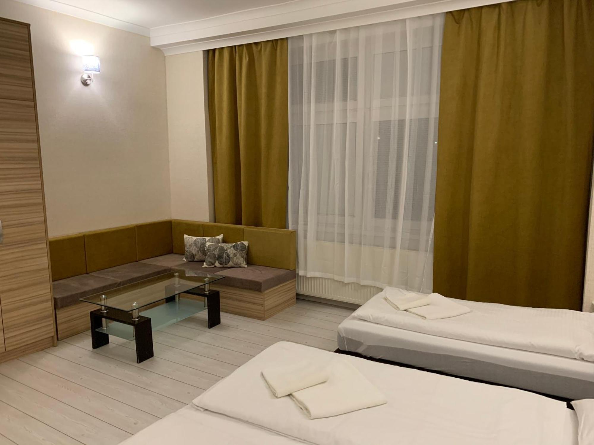 Las Palmas Rooms Sturovo Room photo