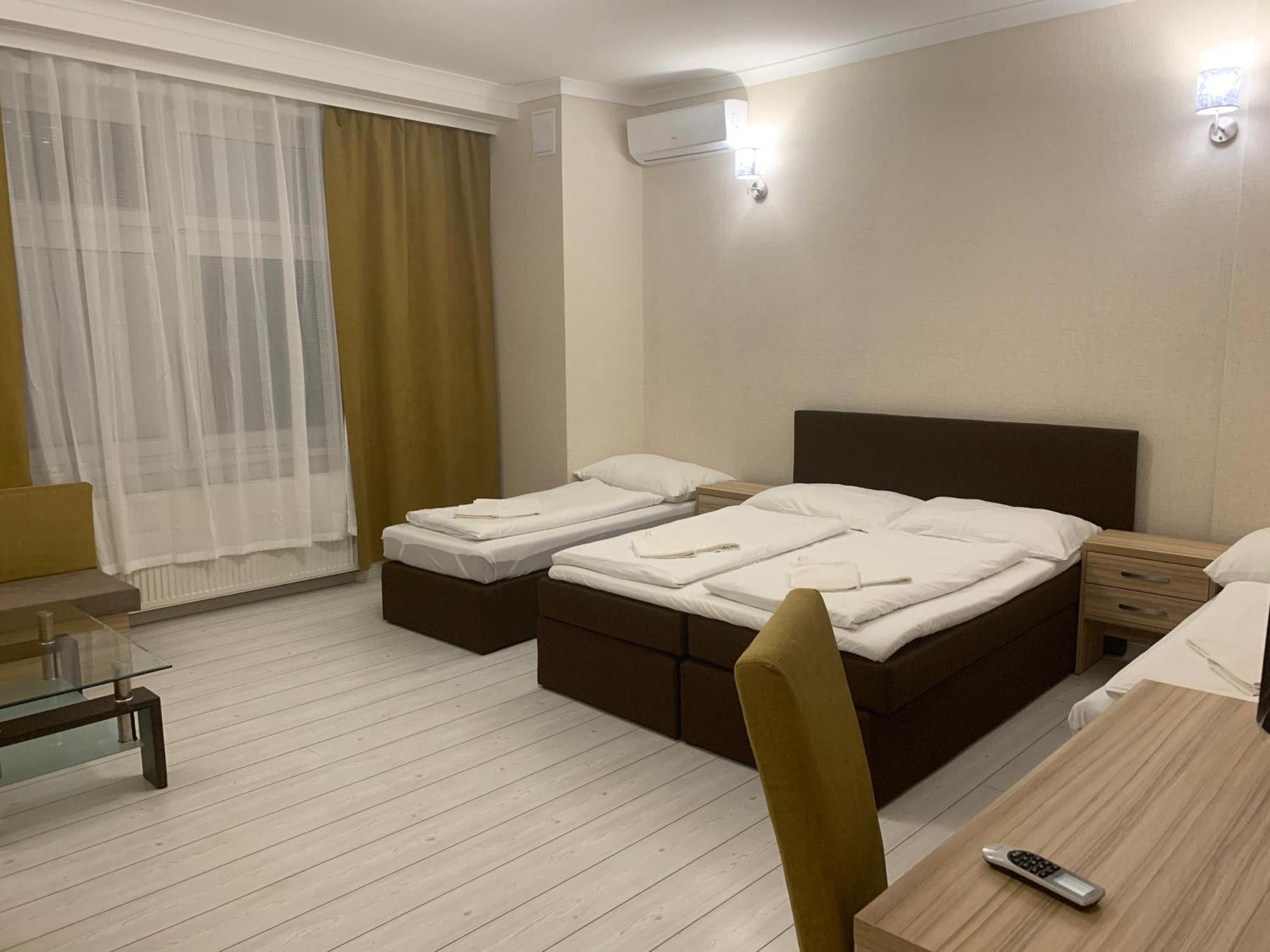 Las Palmas Rooms Sturovo Room photo