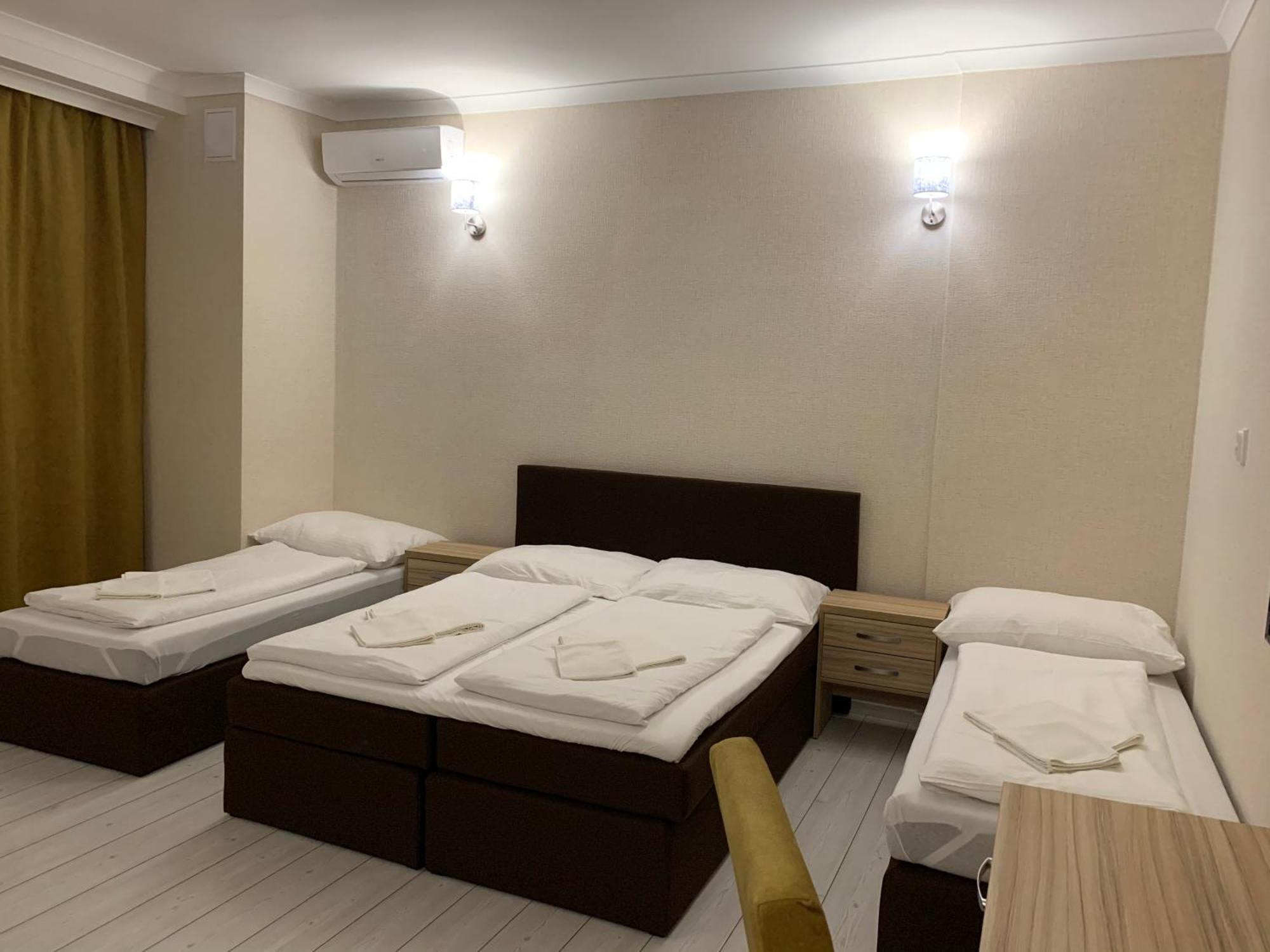 Las Palmas Rooms Sturovo Room photo