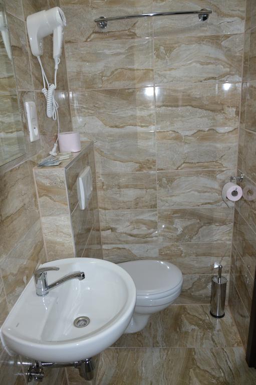 Las Palmas Rooms Sturovo Exterior photo