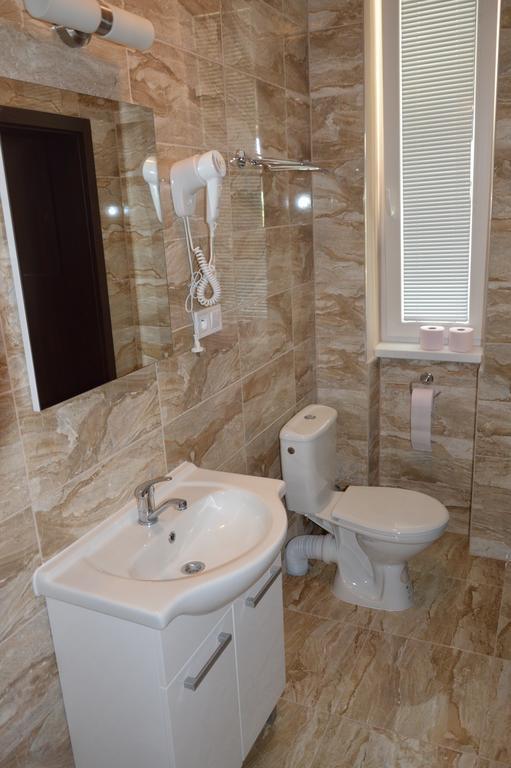 Las Palmas Rooms Sturovo Exterior photo
